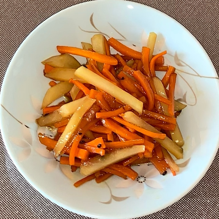 じゃがいもとにんじんのきんぴら レシピ 作り方 By ちゅみちゃん1234 楽天レシピ じゃがいもとにんじんのきんぴら レシピ 作り方 By ちゅみちゃん1234 楽天レシピ